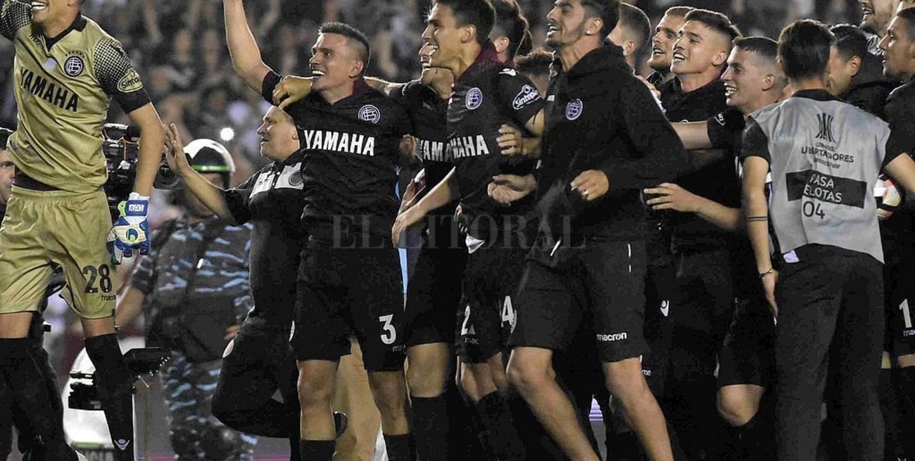 Oficializan días y horarios de las finales de la Libertadores entre Lanús y Gremio