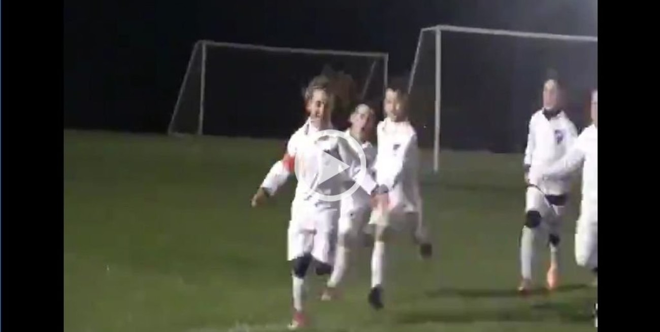 Goleadora y capitana: La niña que juega para un equipo de varones de Nacional de Uruguay