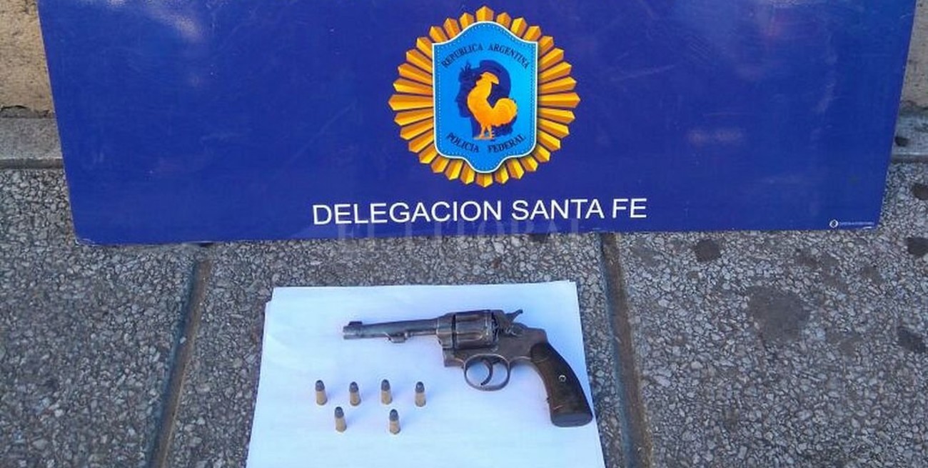 Detienen a dos jóvenes con un revólver en 9 de Julio y bulevar