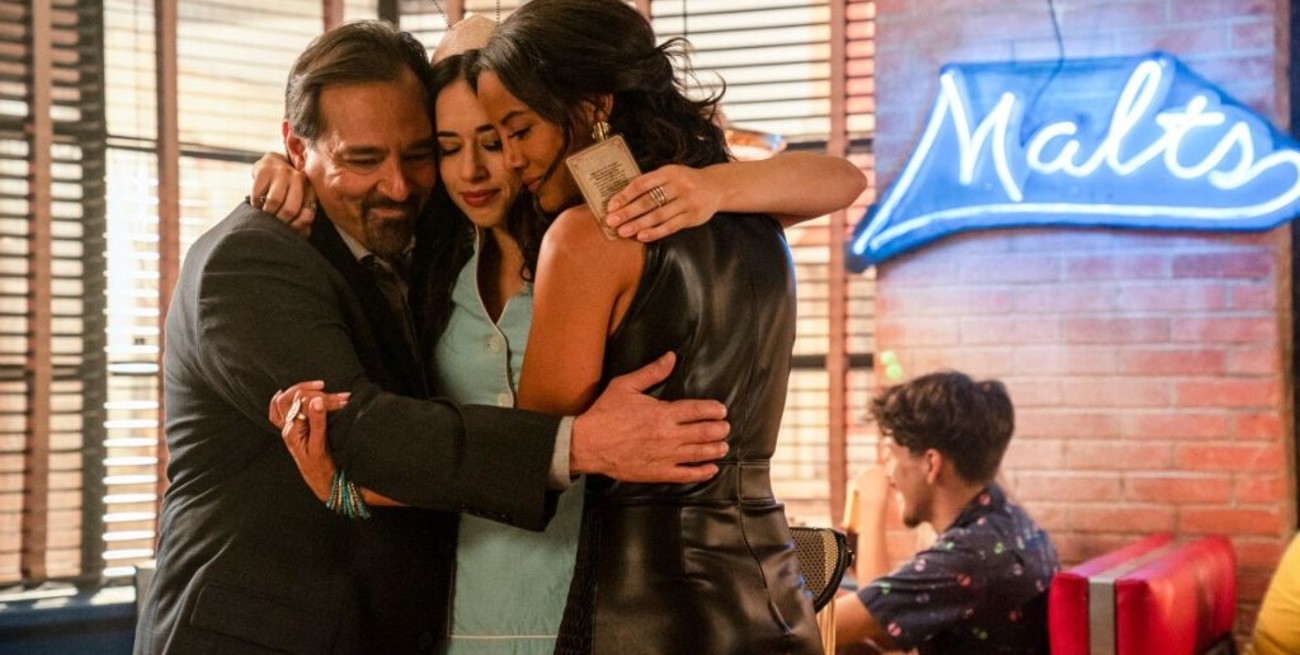 La serie de ciencia ficción "Roswell, New Mexico" se estrena en formato maratón