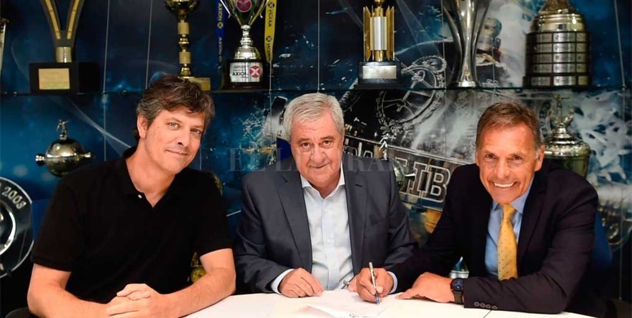 Boca presentó a Russo como nuevo DT