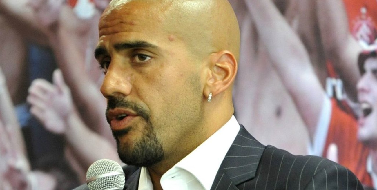 Verón contestó las acusaciones de Maradona