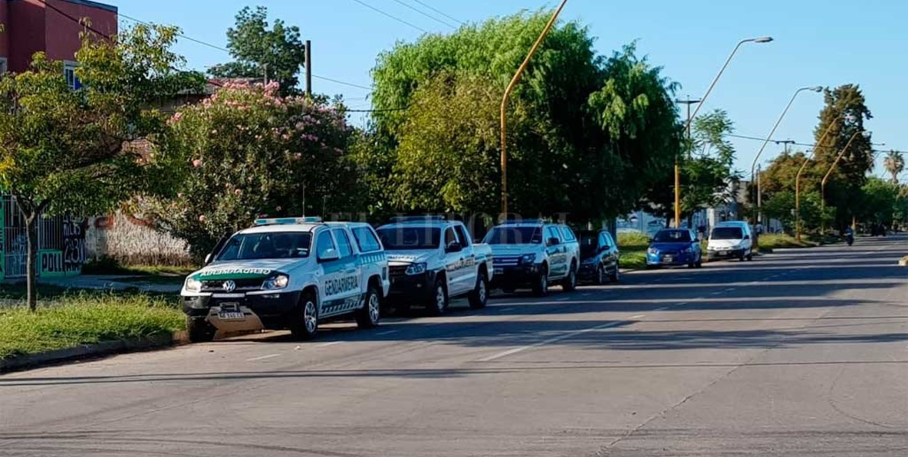 Fuerzas de seguridad y funcionarios ya están en los terrenos usurpados