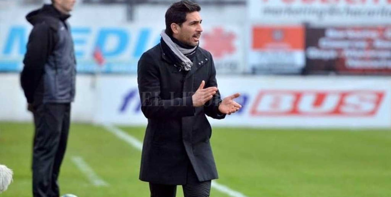 Coyette dirigirá a Chacarita en Primera División 
