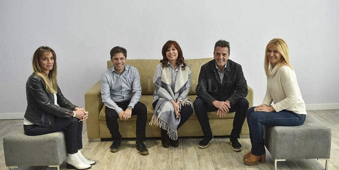 Cristina Kirchner junto a Massa: "Nos volvimos a juntar porque sino nos devoran los de afuera"