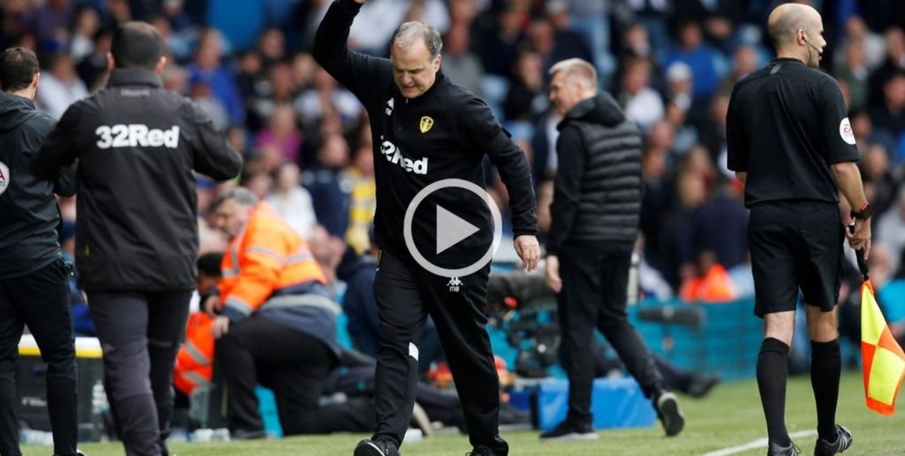 Polémica: Bielsa le ordenó a sus jugadores que se dejen hacer un gol por "fair play" 
