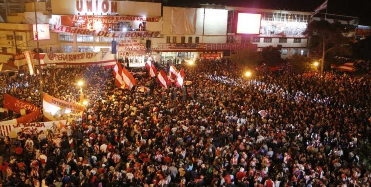 110 grandes hitos de 110 años de historia