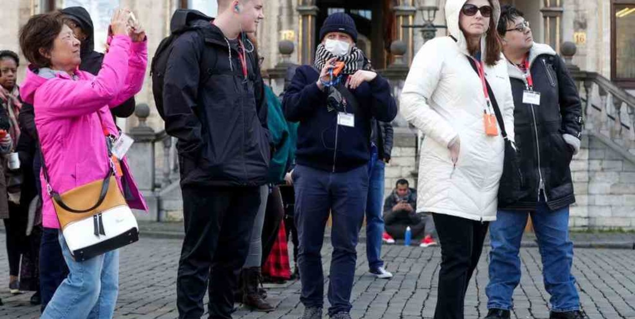 Bélgica detectó 153 casos de coronavirus en un día: cerró restaurantes, y suspendió las clases