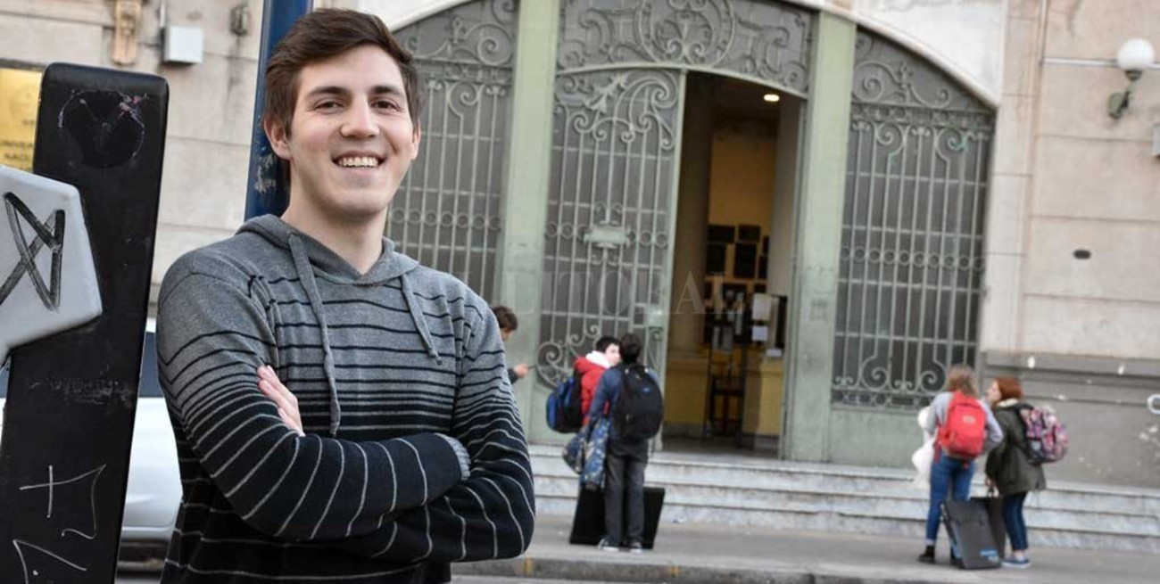 Un alumno del Industrial llevará  su "pasión por la Física" a Israel