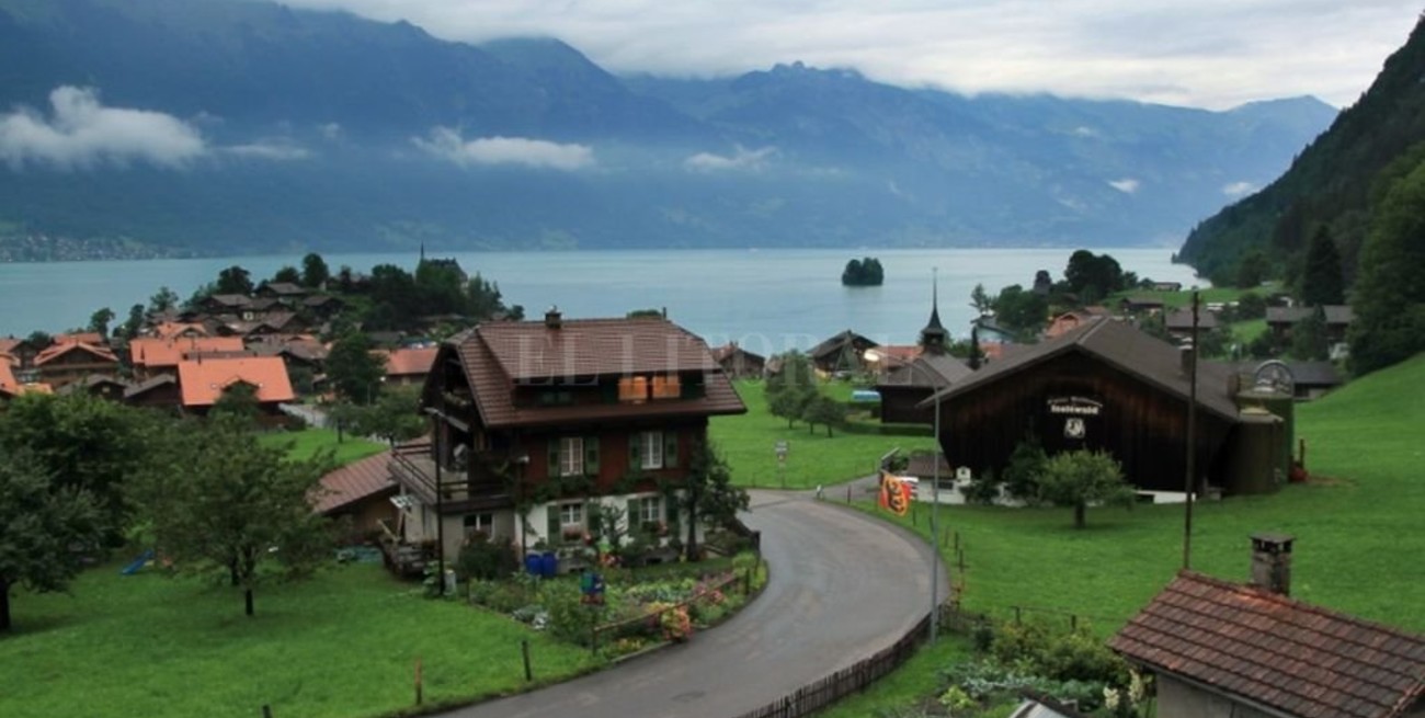 Pueblos que pagan para que vayas a vivir a ellos: ¿realidad o ficción?