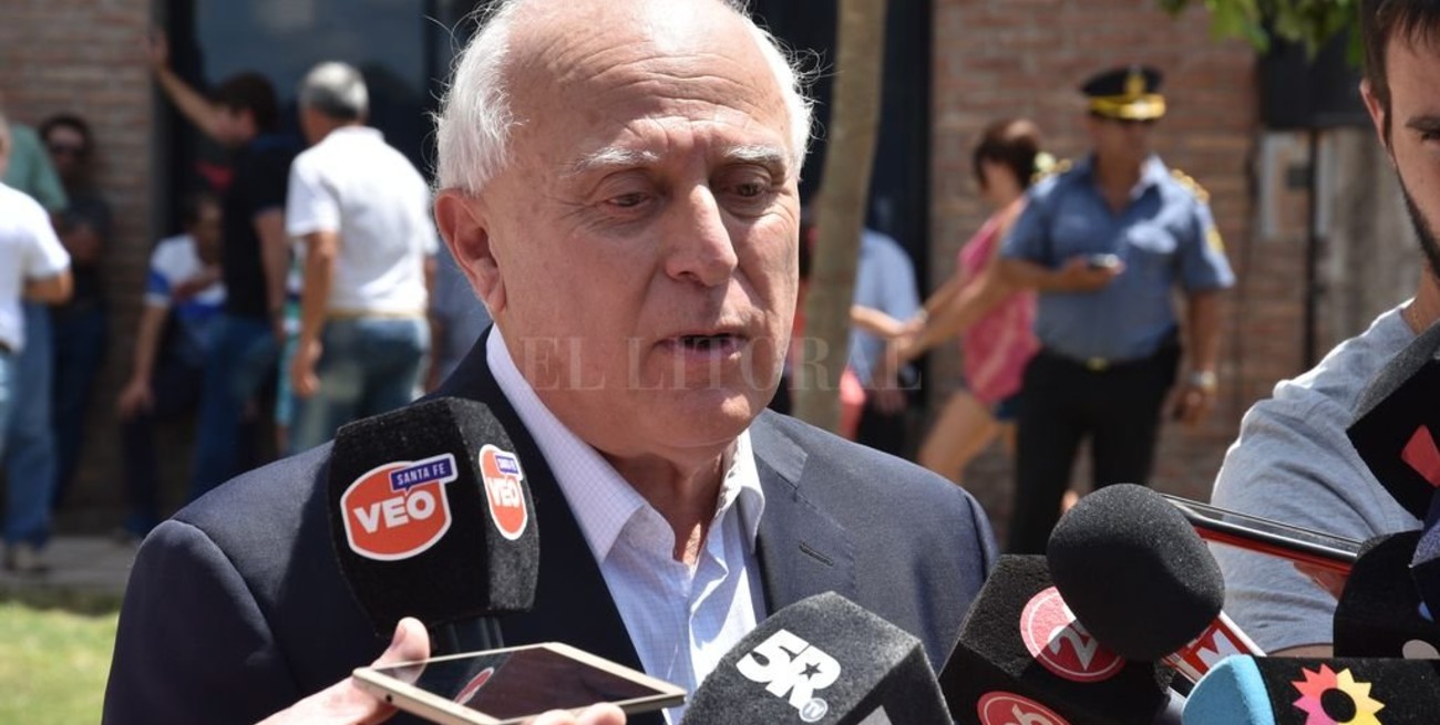 Lifschitz: "Lavagna les ganaría en un balotaje tanto a Macri como a Cristina" 