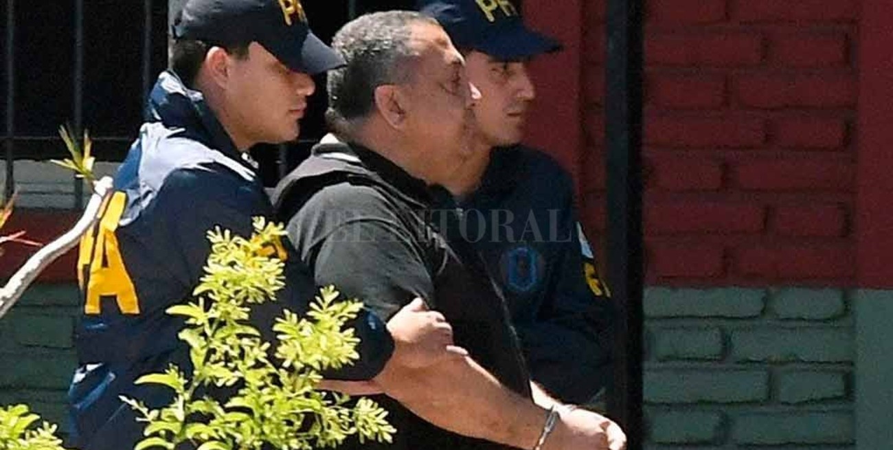 Ordenan la inmediata detención de Luis D´Elía