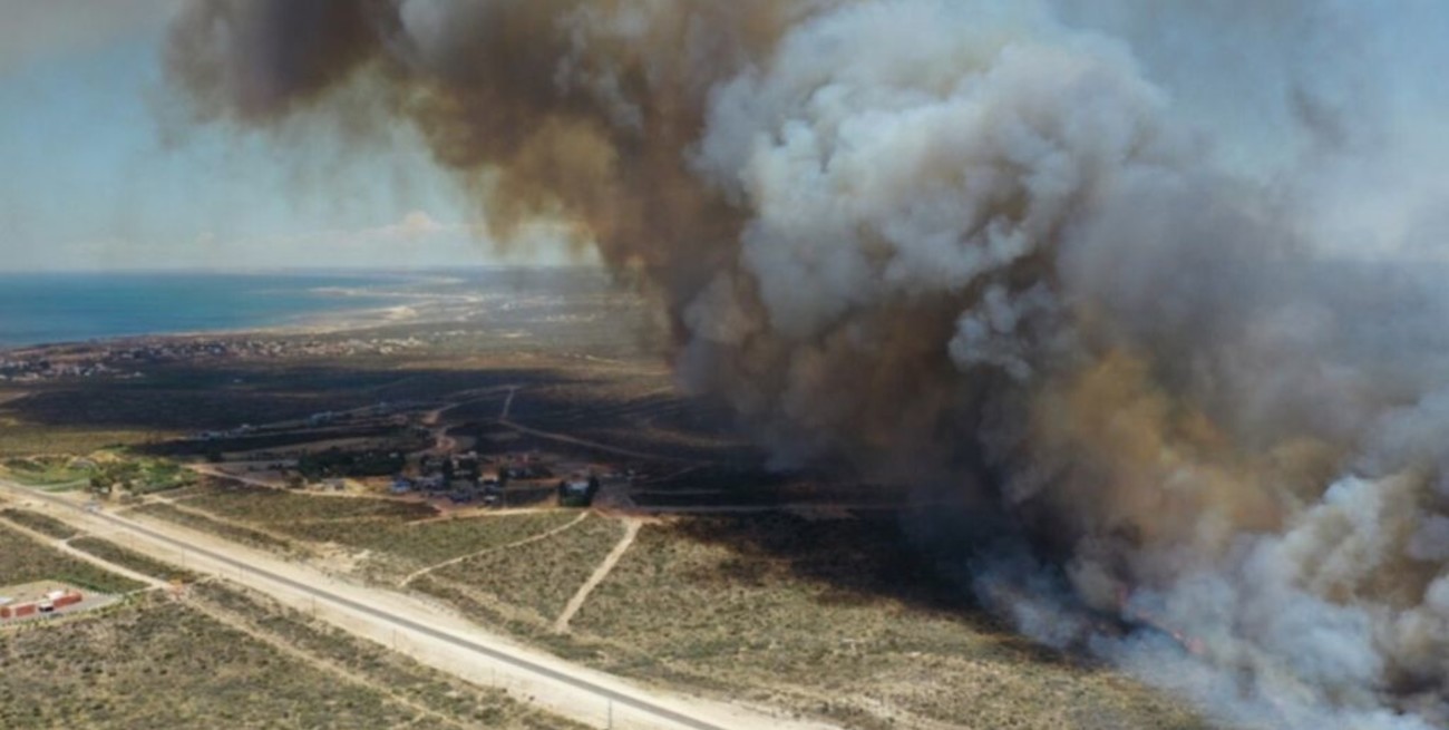 Tensión por incendios en Las Grutas 