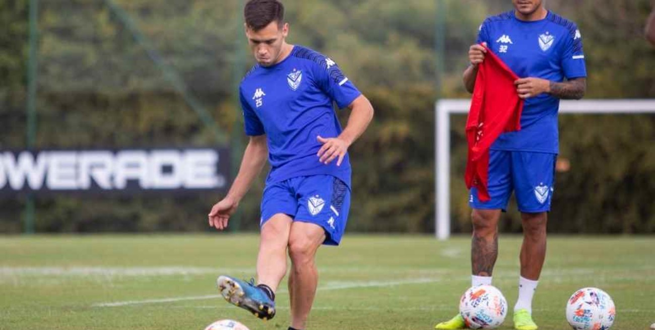 Vélez quiere afianzarse en la cima de su grupo  