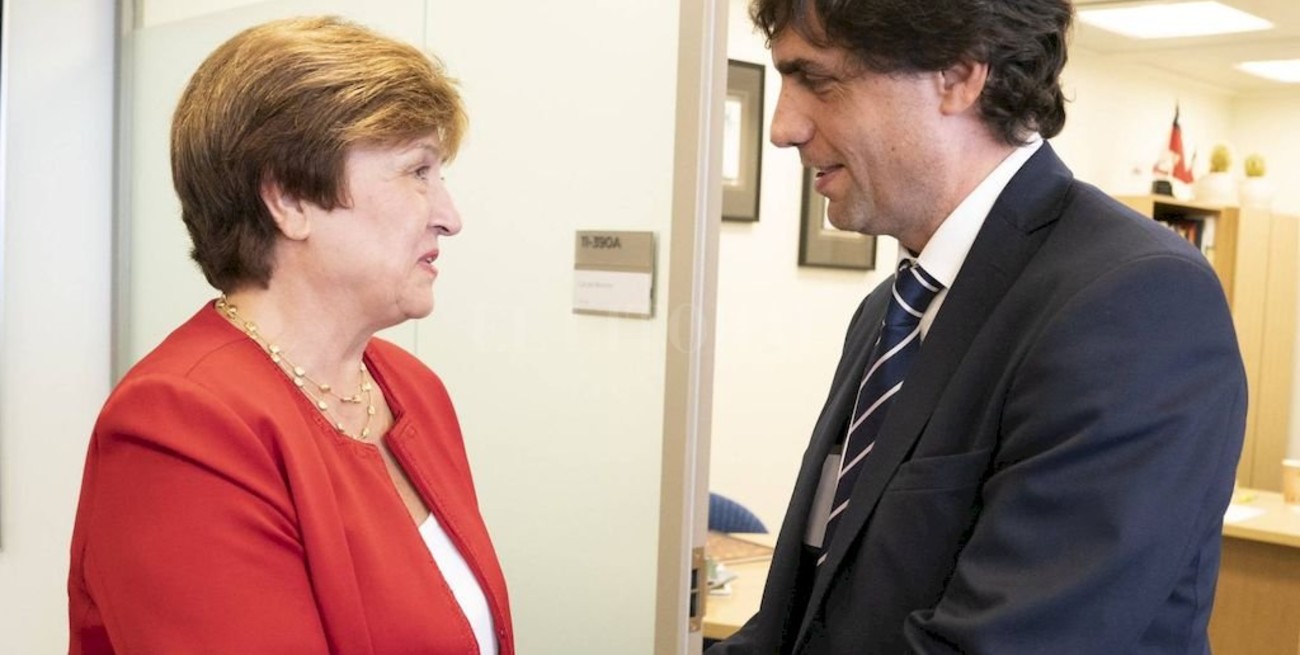 Argentina duplicó en dos años su deuda en dólares