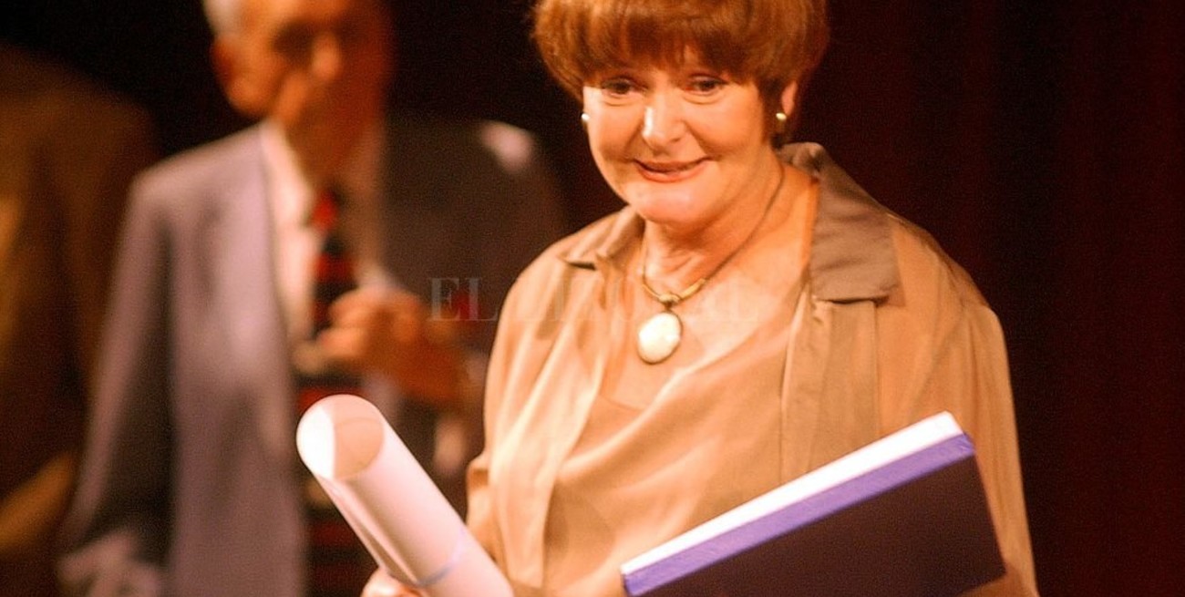 Sin parte médico, allegados a Claudia Lapacó aseguran que la artista se mantiene "estable"