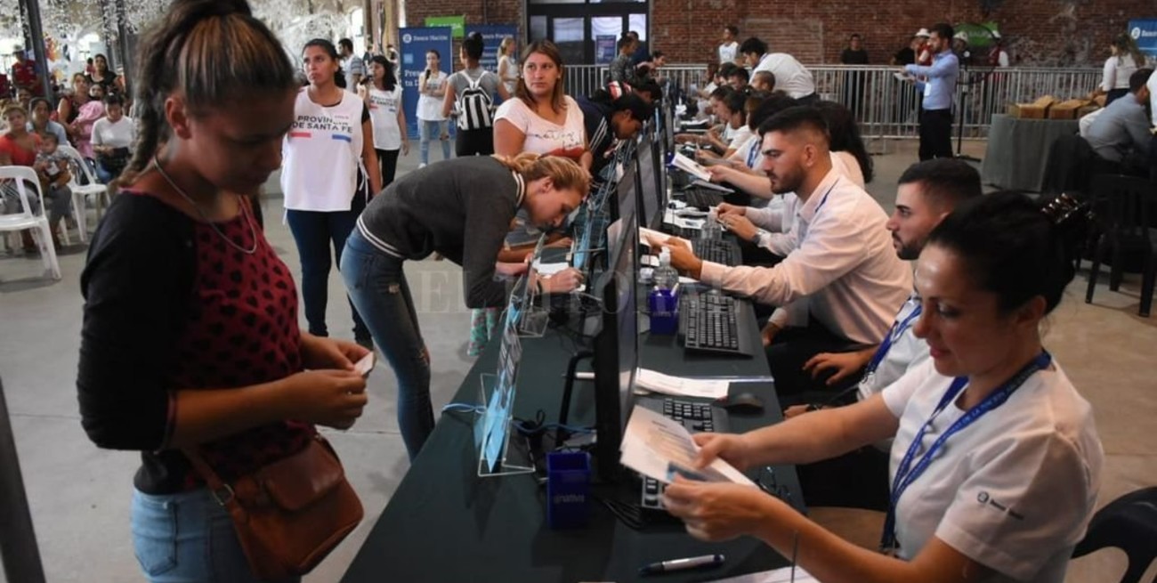 Comienza la entrega de la tarjeta AlimentAR en Santa Fe