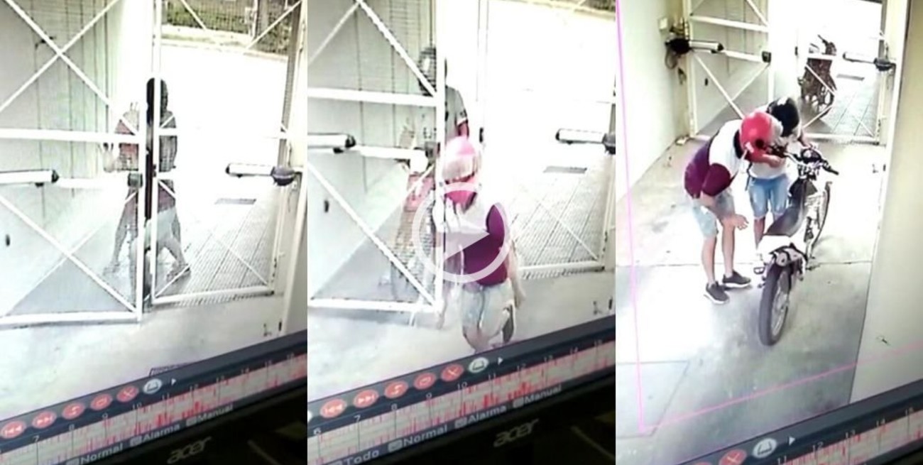 Video: así roban una moto de un edificio de barrio Sur en un minuto y medio