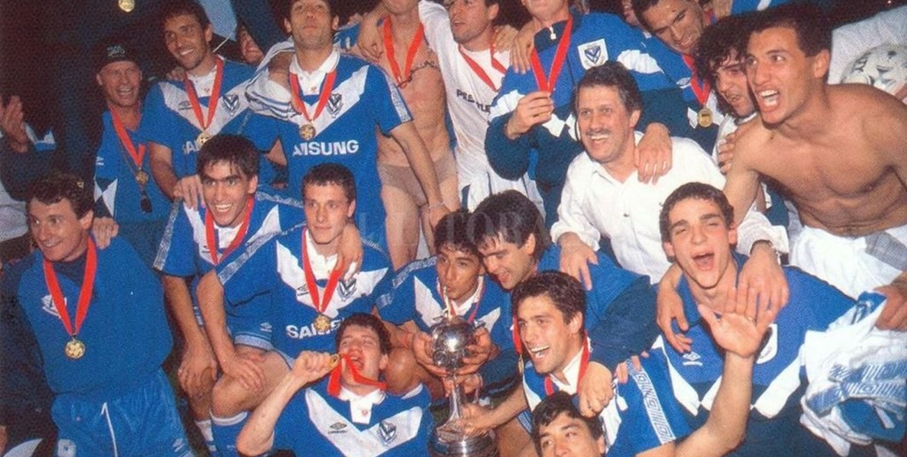 Vélez arma una fiesta antes de jugar con Colón 