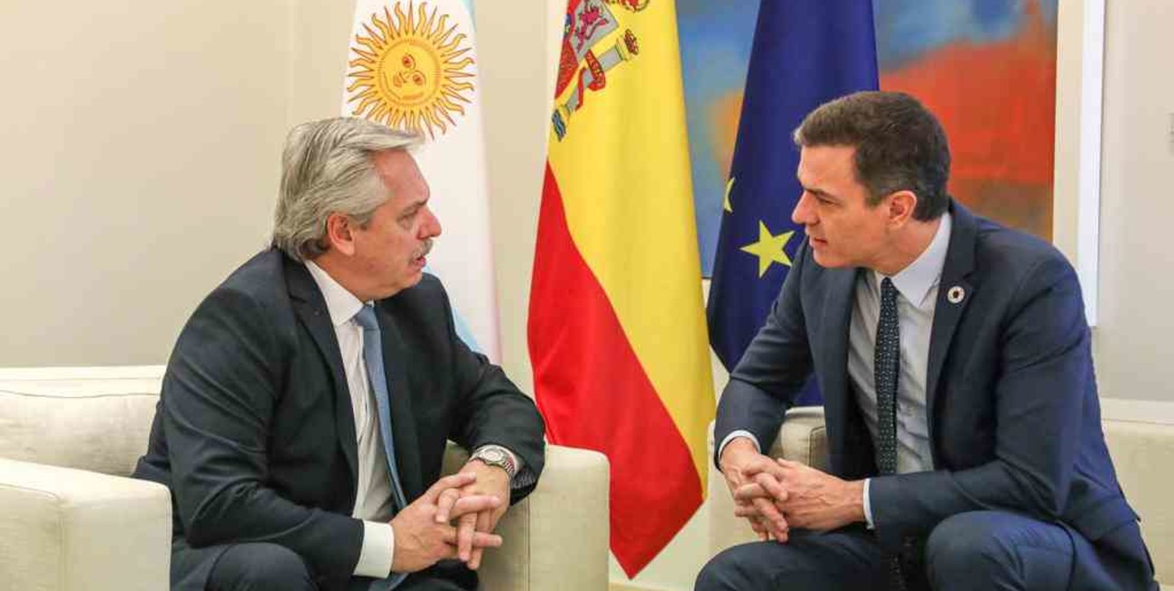 Alberto Fernández mantuvo un encuentro con Pedro Sánchez en Madrid