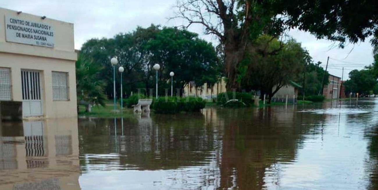 Cedió una defensa y María Susana quedó bajo agua