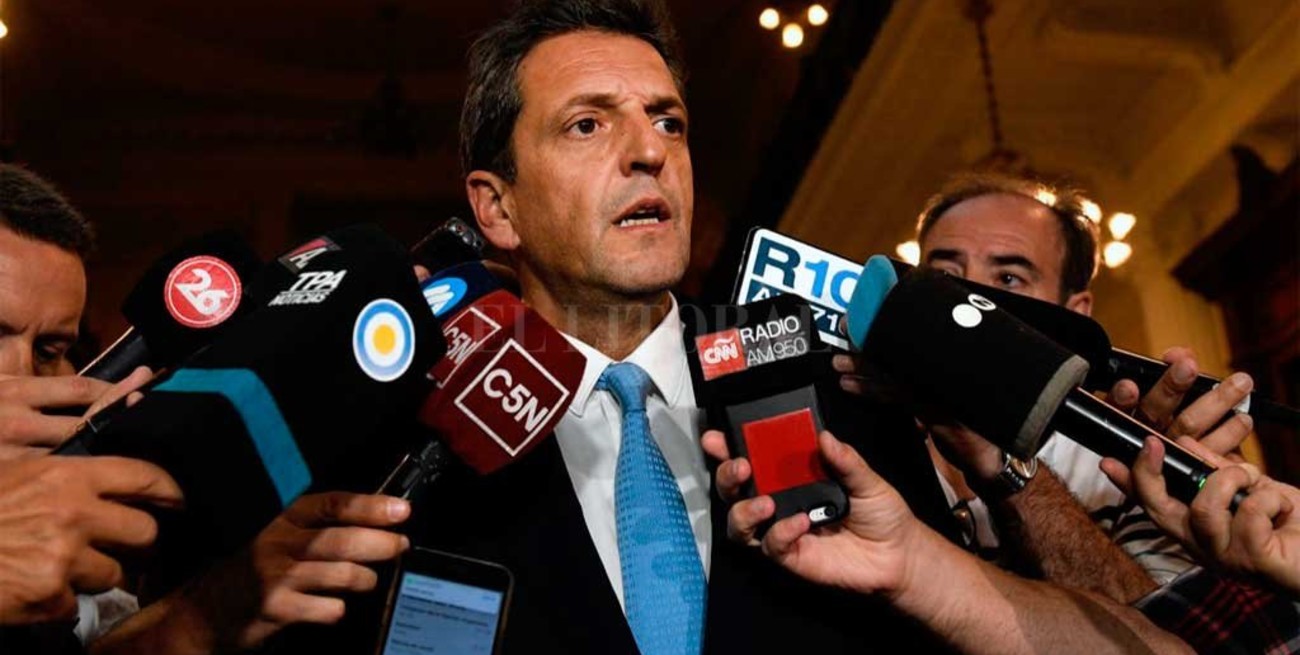 "Hay funcionarios del gobierno anterior que se quedan como 'okupas' en el Estado"