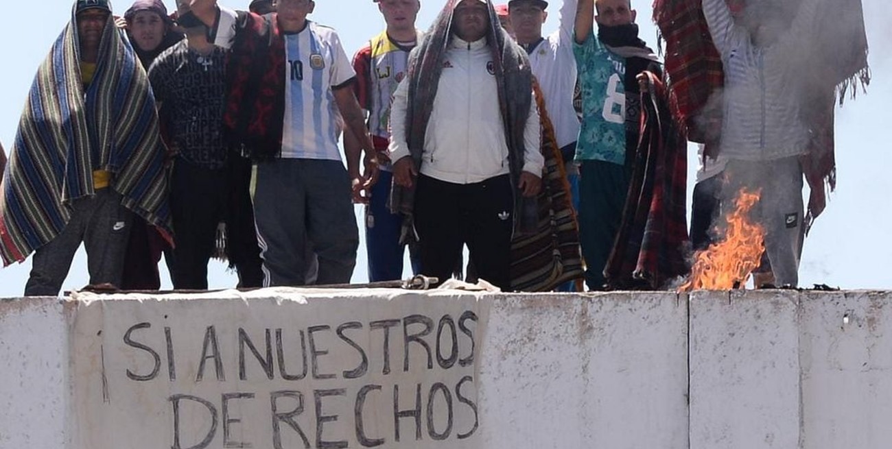 Tarde de motines en penales bonaerenses
