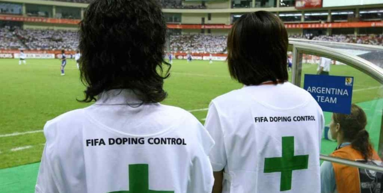 La FIFA aprobó cambios en reglas antidopaje que regirán desde enero 2021