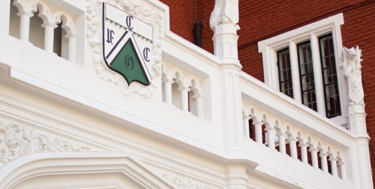 Ferro es el primer club que pidió ayuda al Estado para pagar los sueldos de sus empleados