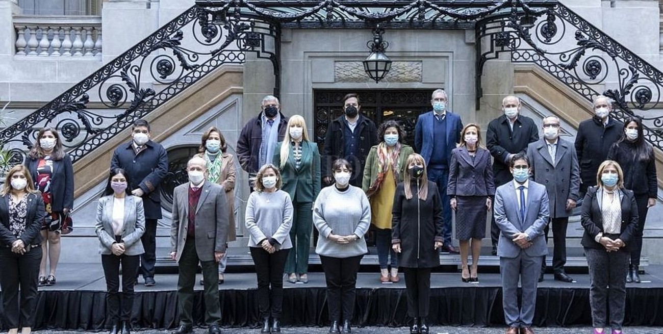 En Santa Fe, la semana próxima arrancaría la vacunación a menores por grupos priorizados