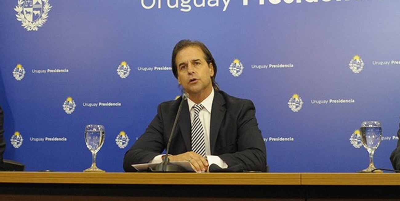 Uruguay busca limitar el derecho de reunión por dos meses ante el avance del coronavirus