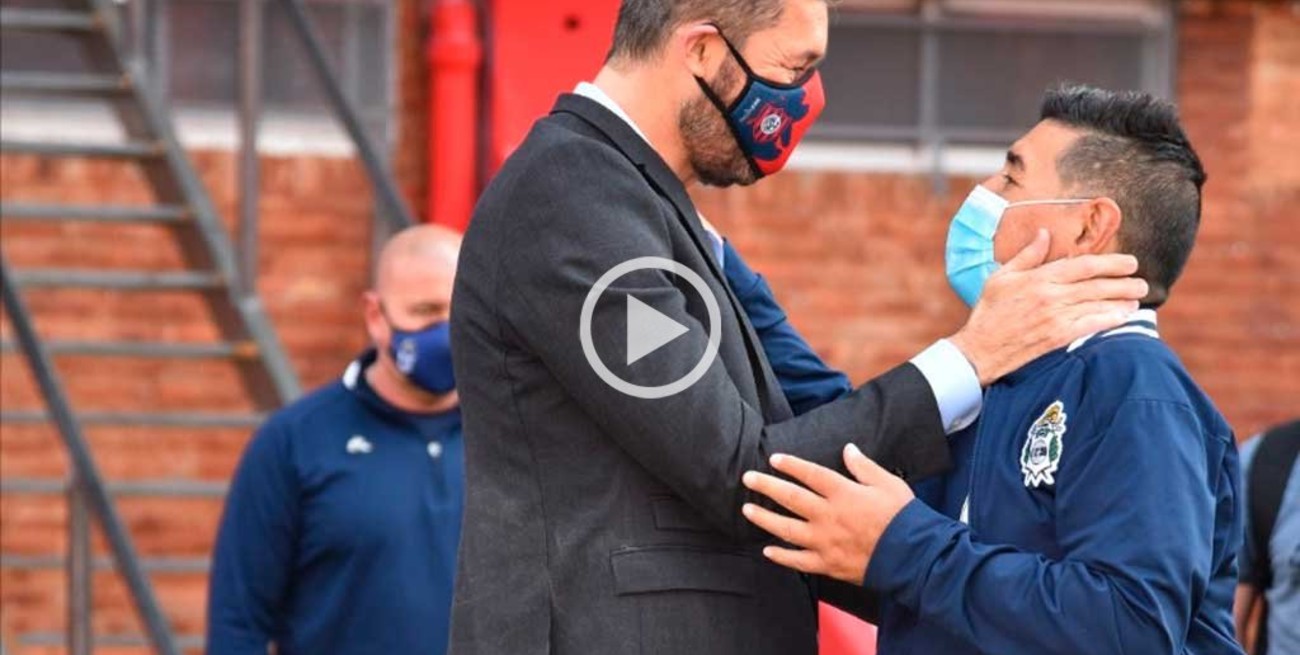 Maradona elogió a Tinelli en el amistoso entre San Lorenzo y Gimnasia