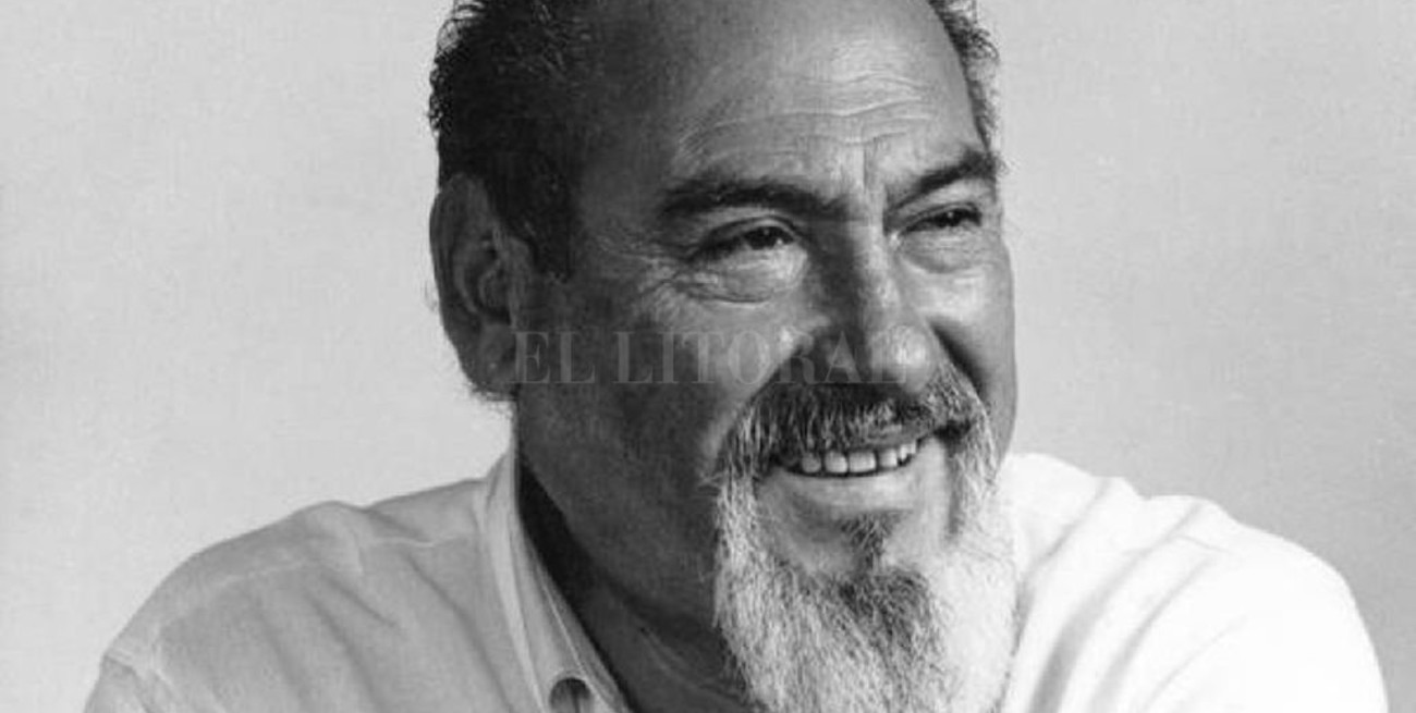 "La obra de Armando Tejada Gómez está contextualizada en un proyecto cultural" 