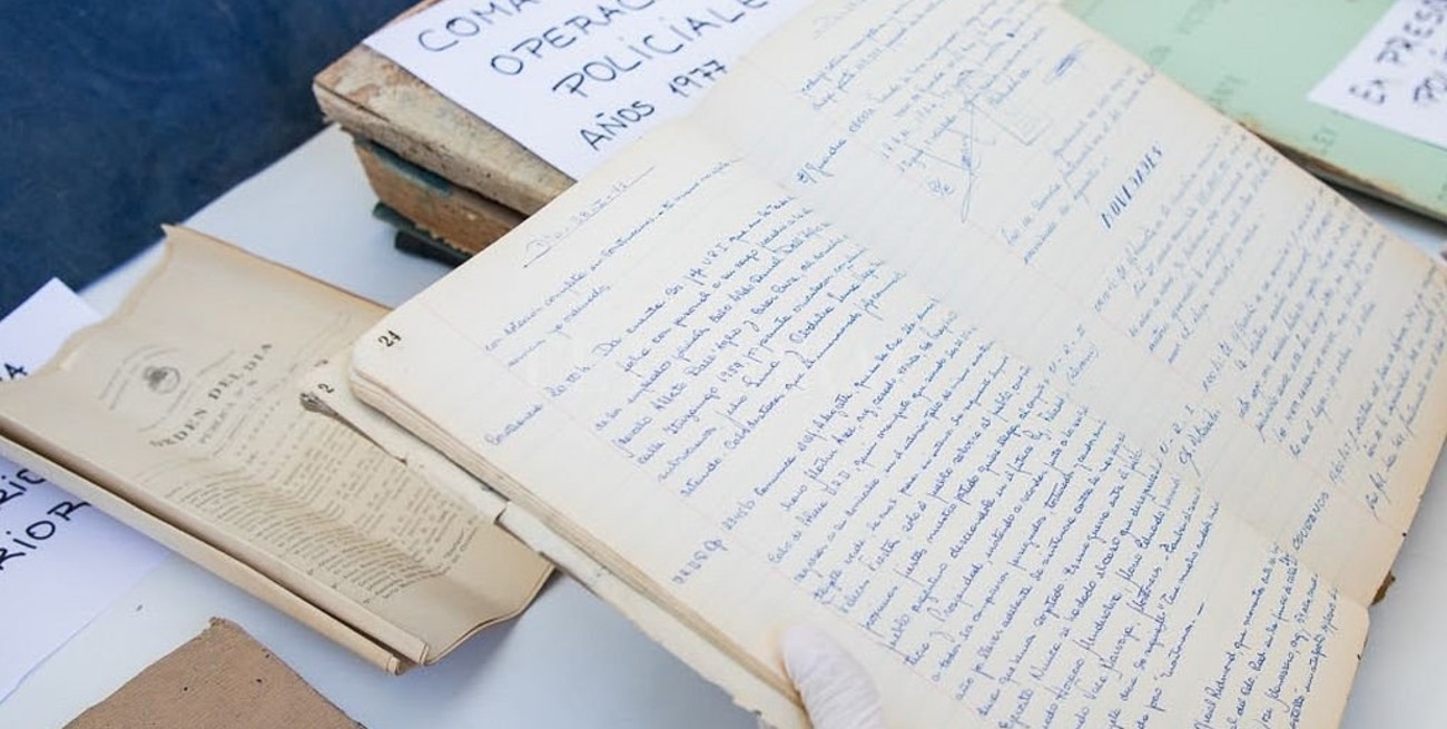 Hallan archivos relacionados con la policía durante la última dictadura