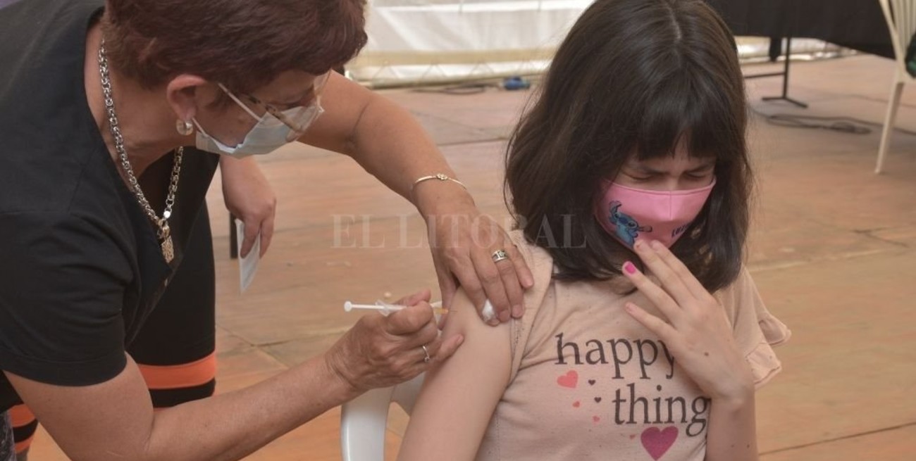 Covid-19: en la ciudad de Santa Fe ya vacunaron al grupo de 12 a 17 años