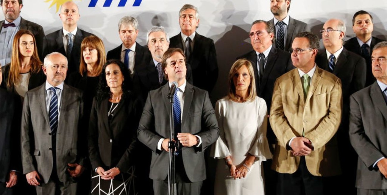 Lacalle Pou presentó su gabinete con participación de cuatro partidos