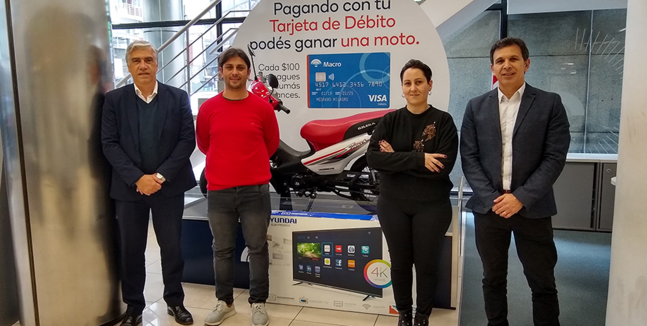 Banco Macro entregó los premios del primer sorteo de su campaña de consumo con tarjeta de débito.