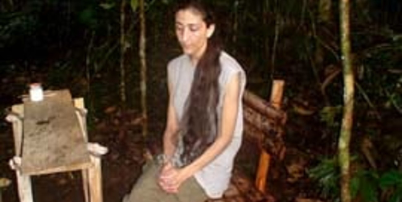 Hallan pruebas de vida de Ingrid Betancourt 