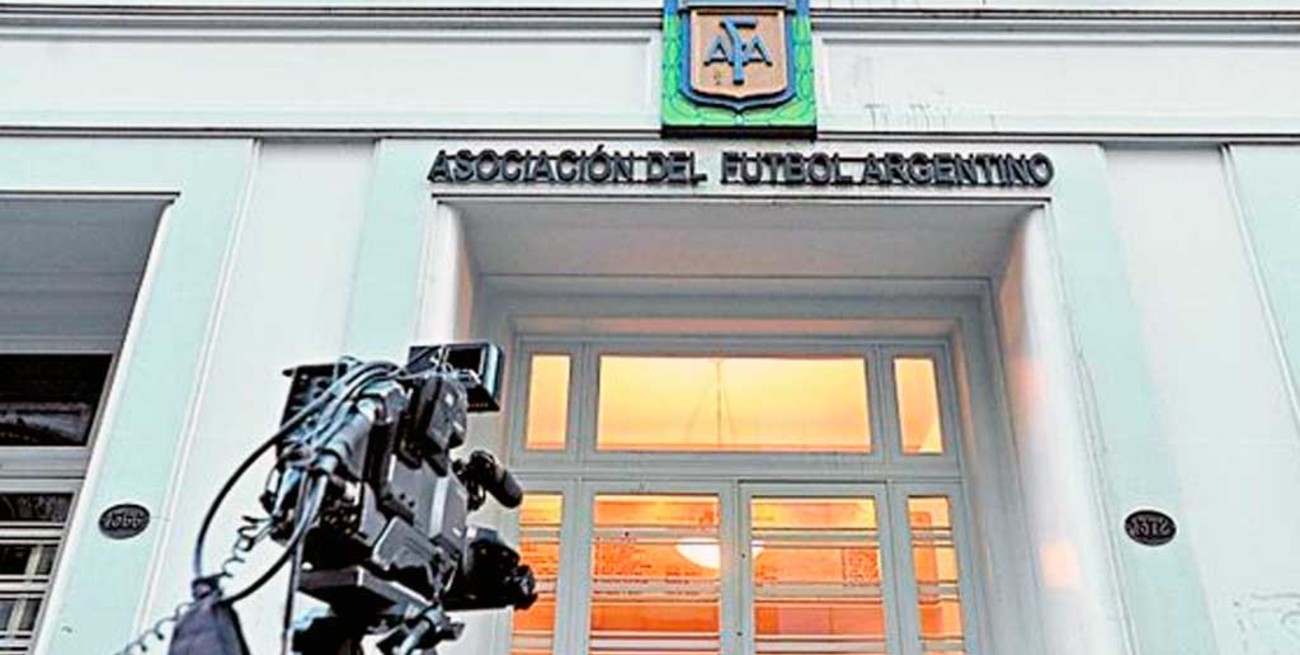 Los ascensos en todas las categorías se ganan en la cancha