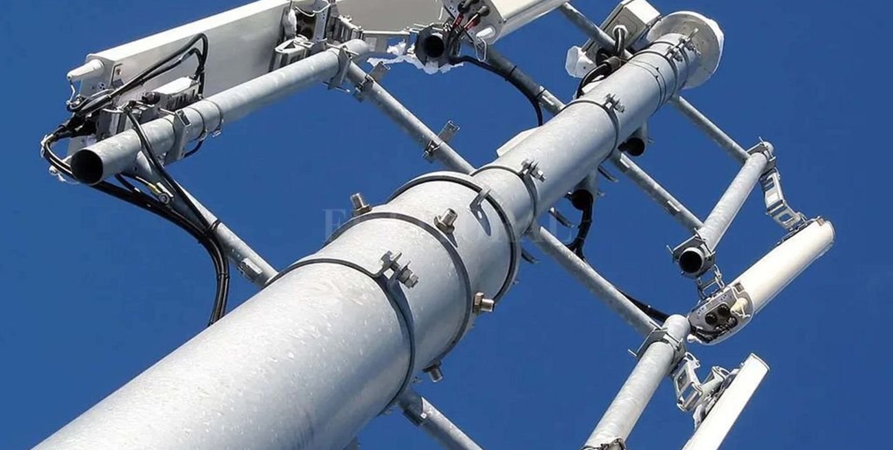 Enacom ratificó el congelamiento de precios para internet, telefonía y TV paga