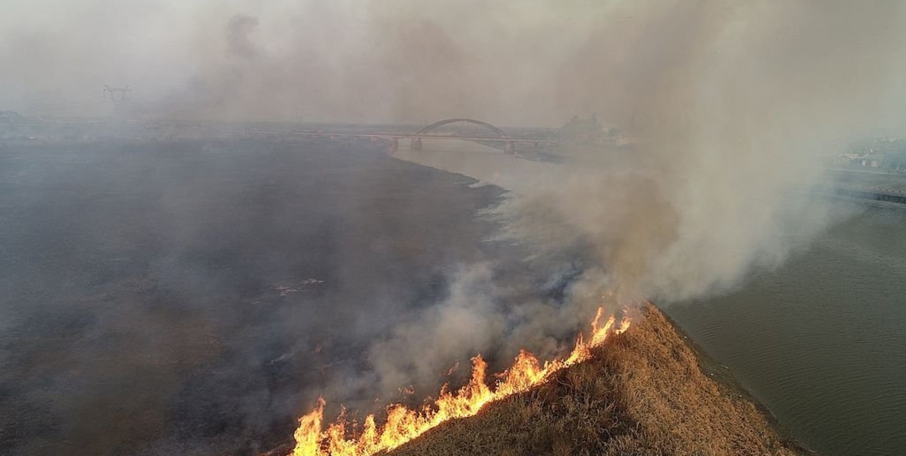 Desde el drone de El Litoral: impactantes imágenes de los incendios en Santo Tomé