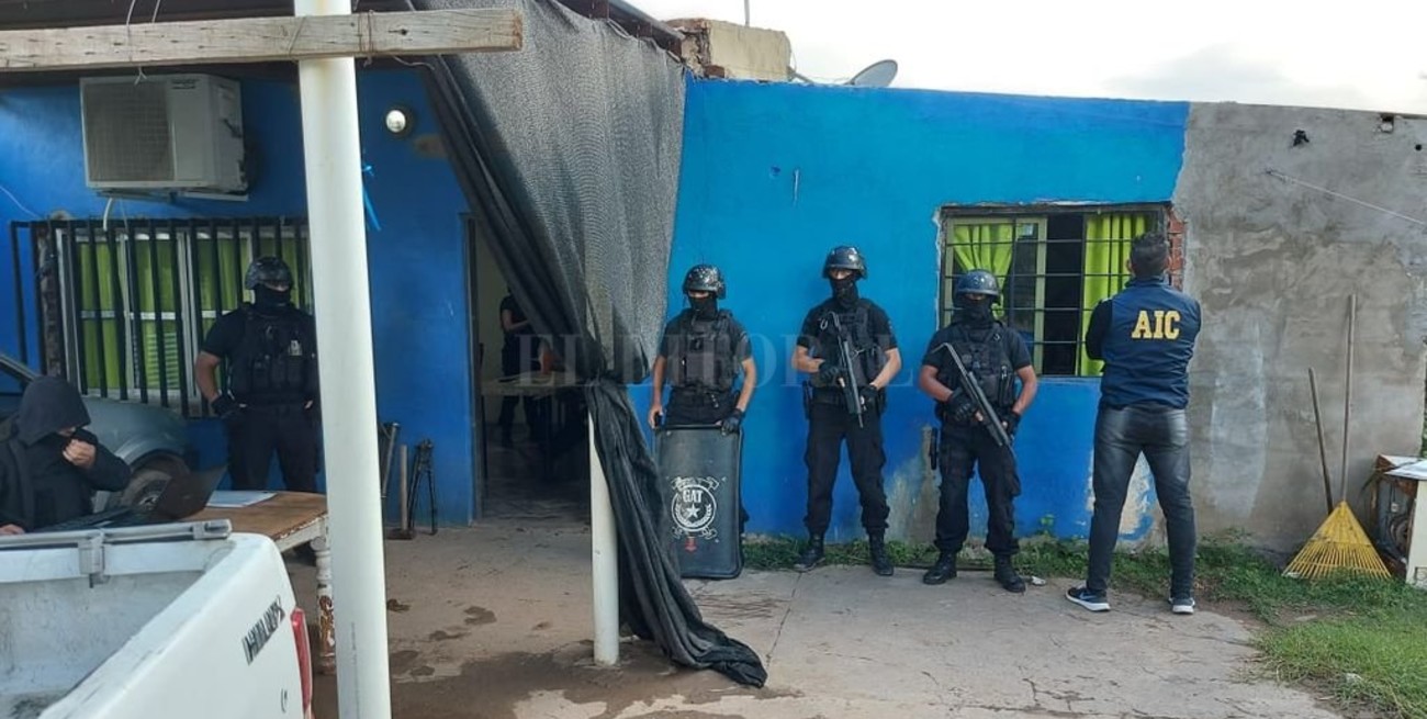 Caen "transas" en Varadero Sarsotti