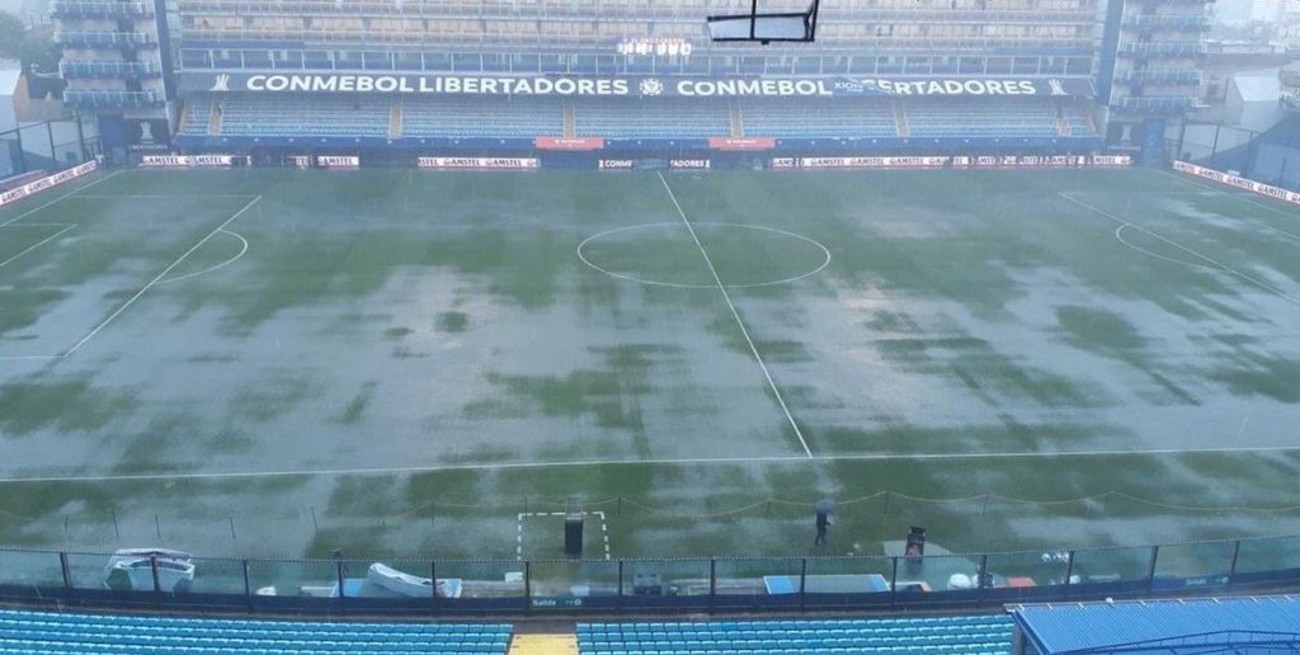 Se suspendió la primera súper final entre Boca y River