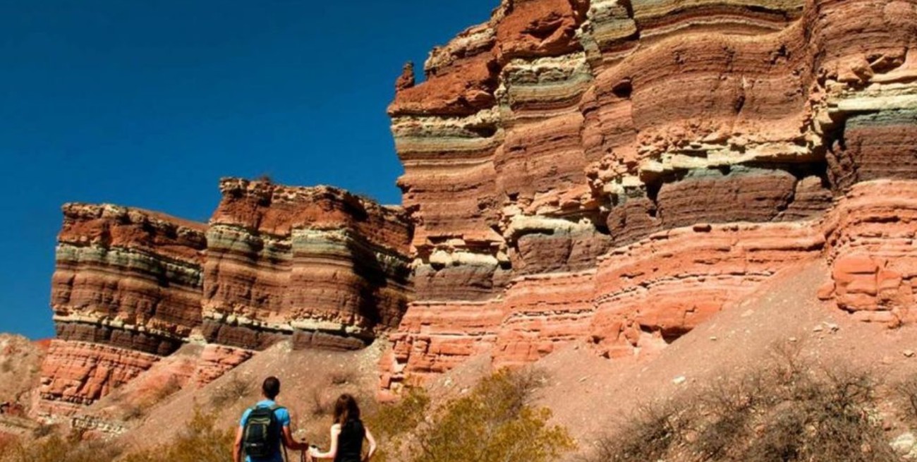 Se evalúa el turismo entre provincias que no tengan circulación comunitaria de coronavirus