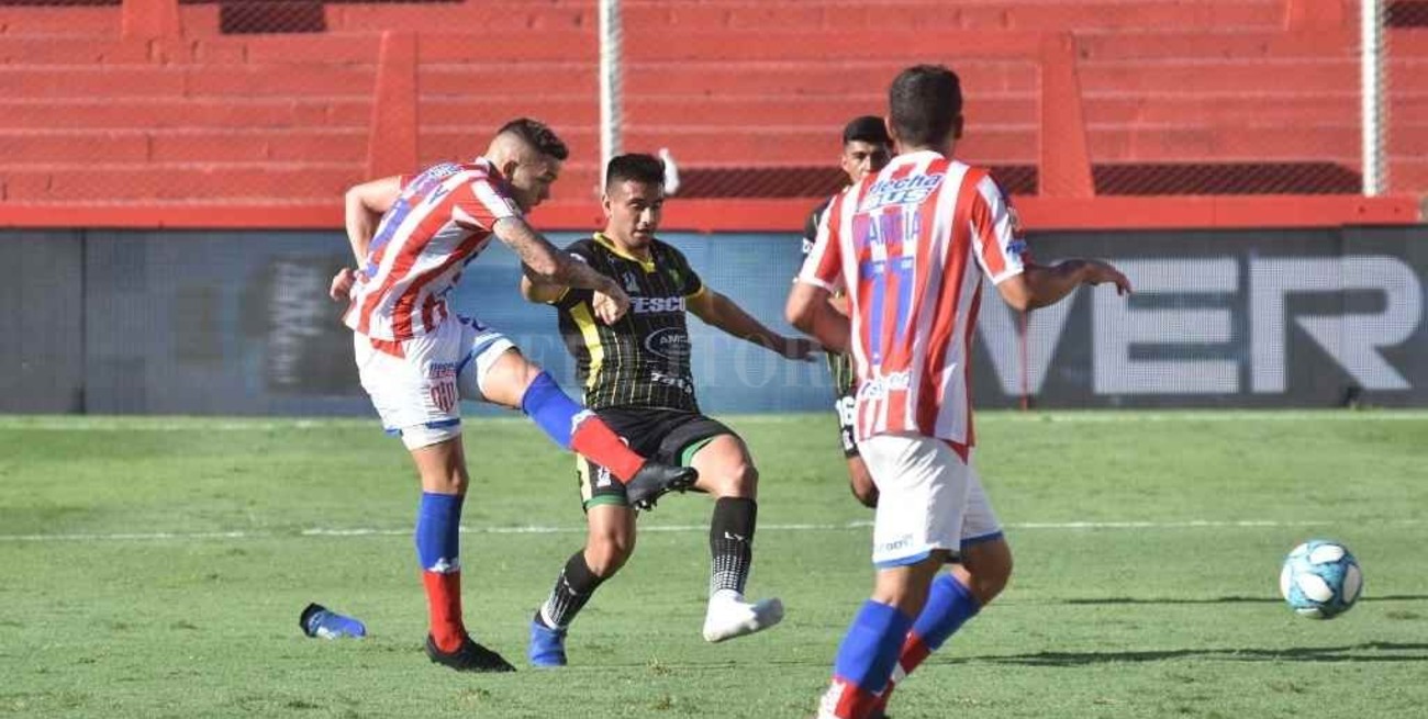 Defensa comprobó que Unión no tiene defensa  