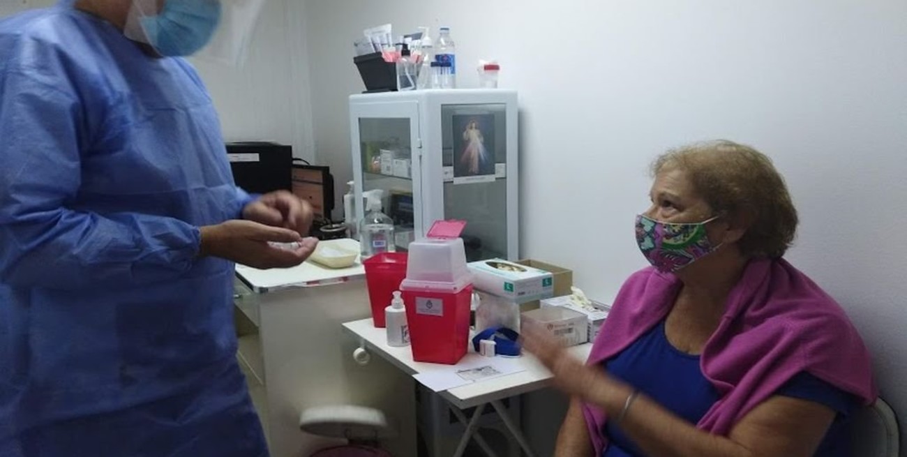 Destacan que la vacunación hizo bajar los contagios e internaciones en Gualeguaychú