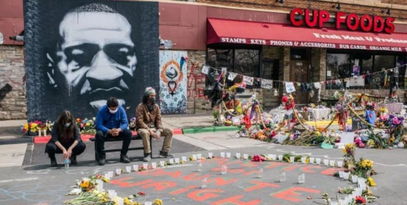 Biden pide un veredicto "correcto" por la muerte de George Floyd