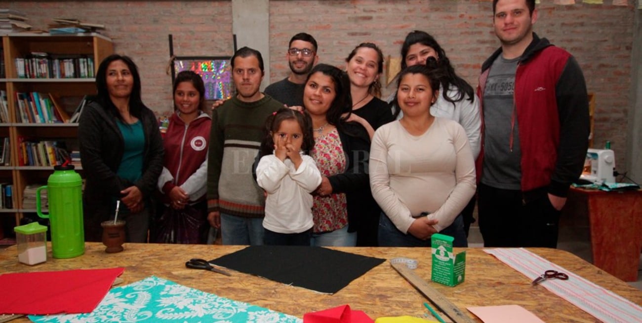 Caracoles y el desafío de construir desde lo popular