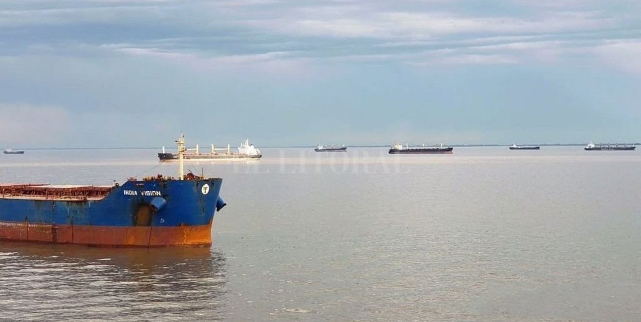 Empresarios de Región Centro piden ampliar actores para el desarrollo de la Hidrovía Paraná-Paraguay