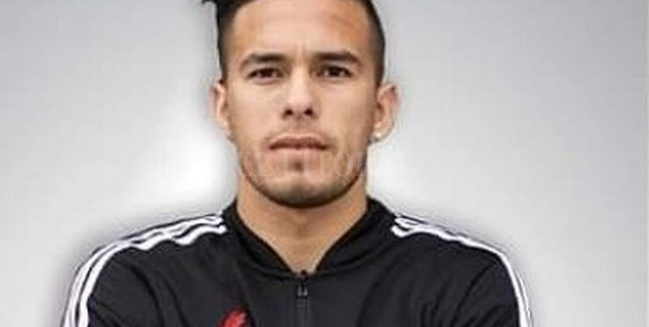 Almirante Brown ya sumó al volante Juan Manuel Torres como primer refuerzo para 2020